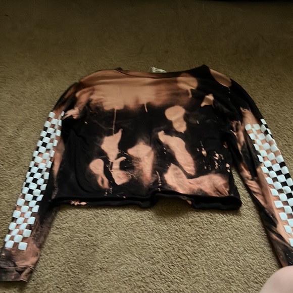 Limited Edition bleach washed checkered print crop top - doesn’t say size. Xs-S - Picture 2 of 2